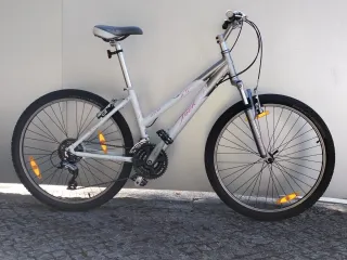 Bicicleta MTB Trek 3700 Mujer