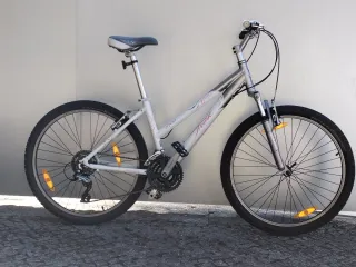 Bicicleta MTB Trek 3700 Mujer