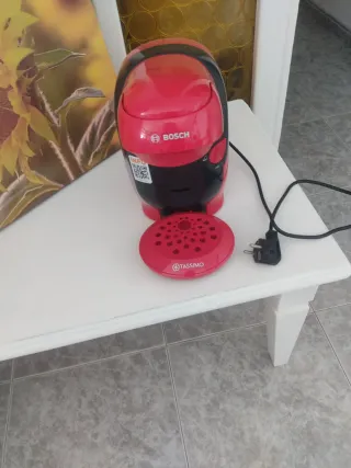 Cafetera Bosch Tassimo Roja