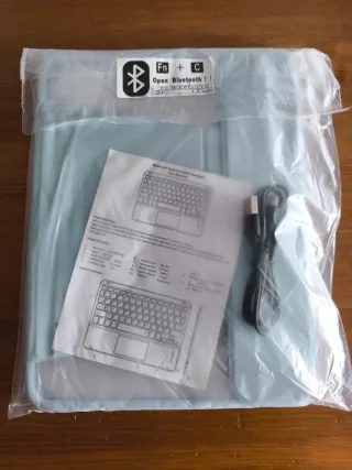 Funda iPad 10ª gen - Teclado y Ratón integrado.