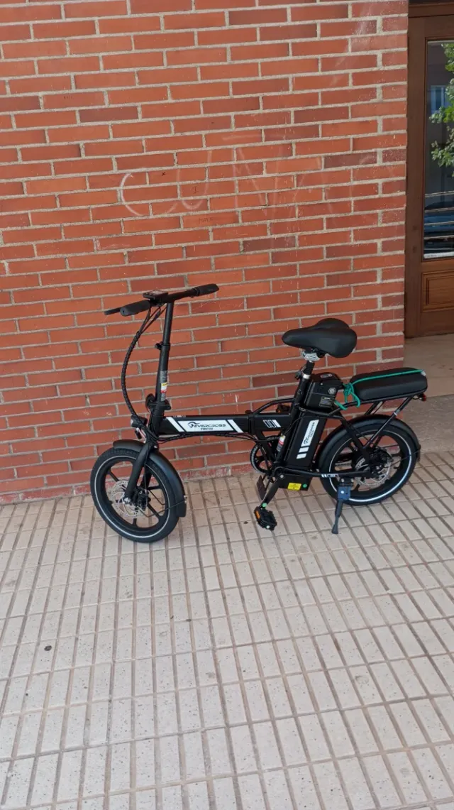 Bicicleta Eléctrica Plegable Negra
