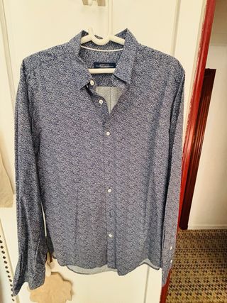 Conjunto Camisa Pull&Bear y pantalón Zara Talla L