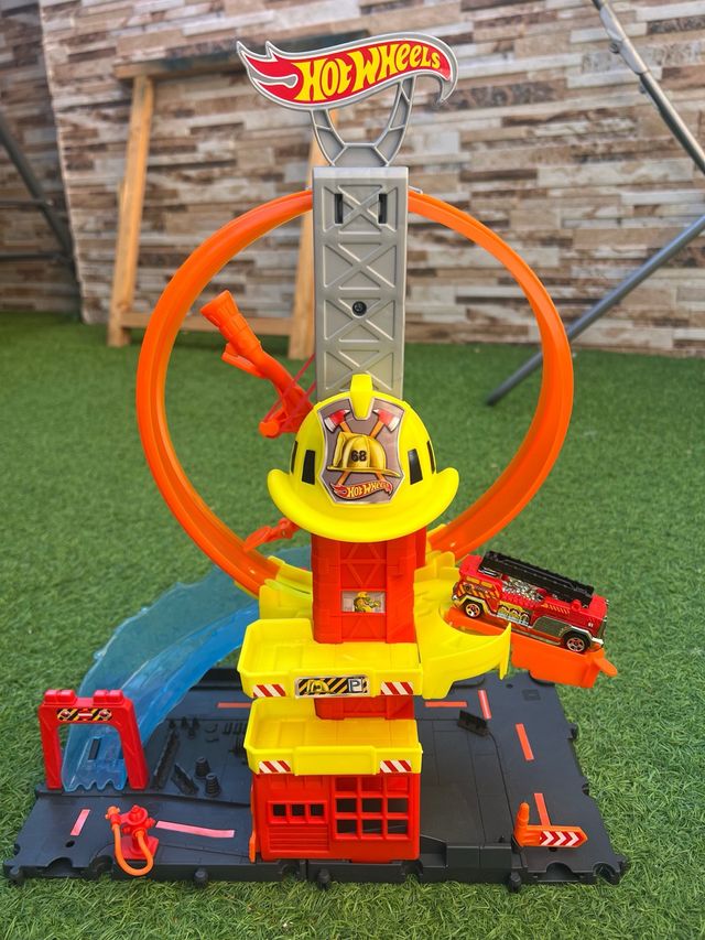 Hot Wheels City Estación Bomberos Pista