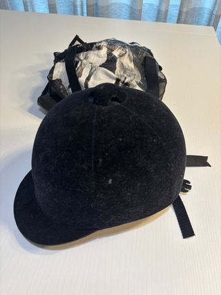 Casco de equitación negro