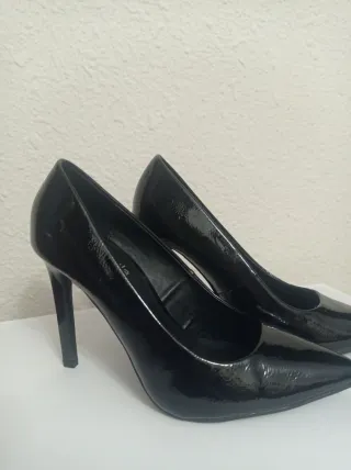 Zapatos de salón negros talla 37