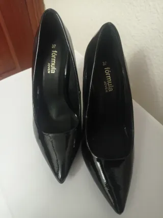 Zapatos de salón negros talla 37