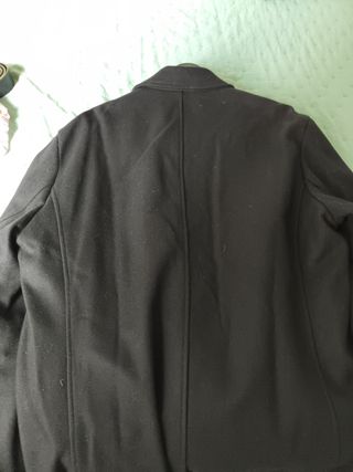 Abrigo negro de vestir de hombre