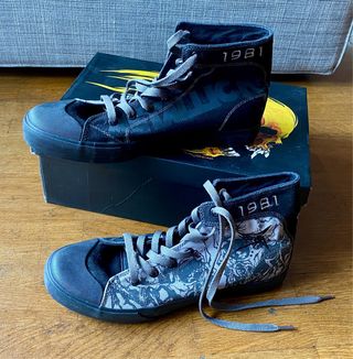 Zapatillas Metallica 1981.
Nuevas, probadas 1 vez.