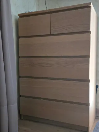 Cómoda de madera Ikea