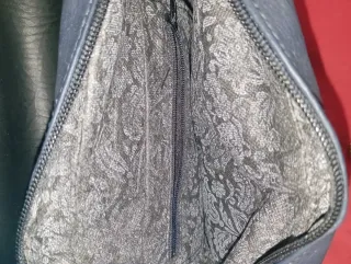 Lote Bolso azul y bisutería 