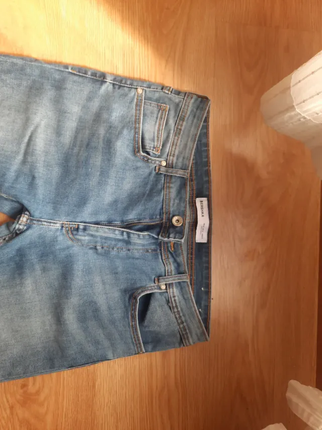 Pantalón vaquero Bershka azul