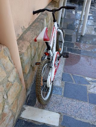 Bicicleta infantil CONOR blanca