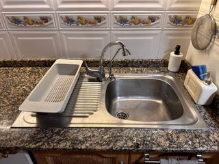 Cocina rústica madera y granito