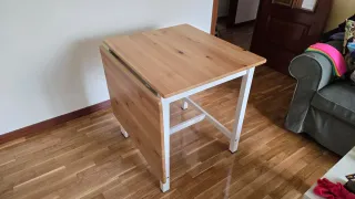 Mesa Extensible PINNTORP madera y blanca