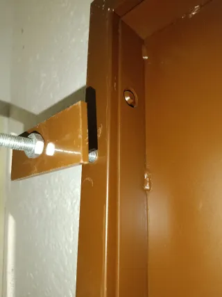 Puerta antiokupa