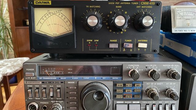 Equipo Radioaficionado Kenwood, Daiwa, Pioneer