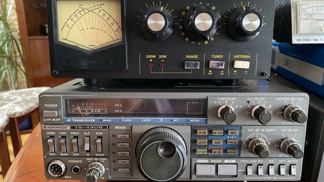 Equipo Radioaficionado Kenwood, Daiwa, Pioneer