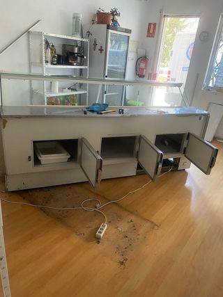Mobiliario Tienda Completa, precio a consultar 