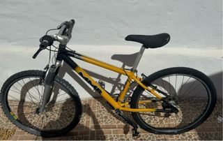 Bicicleta Decathlon Rockrider Blanca