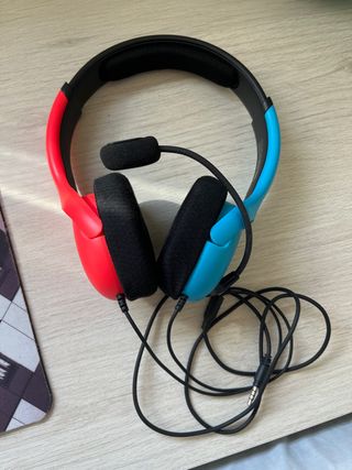 Cascos PDP Nintendo Switch Rojos y Azules