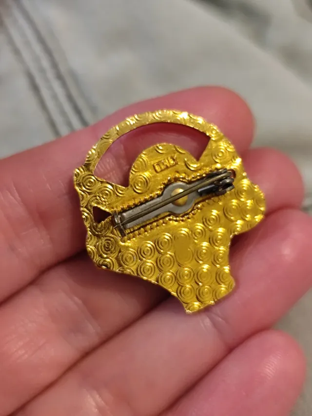 Spilla Santa Caterina da Siena con cesto e fiori 