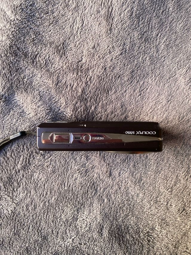 Cámara Digital Nikon Coolpix S550