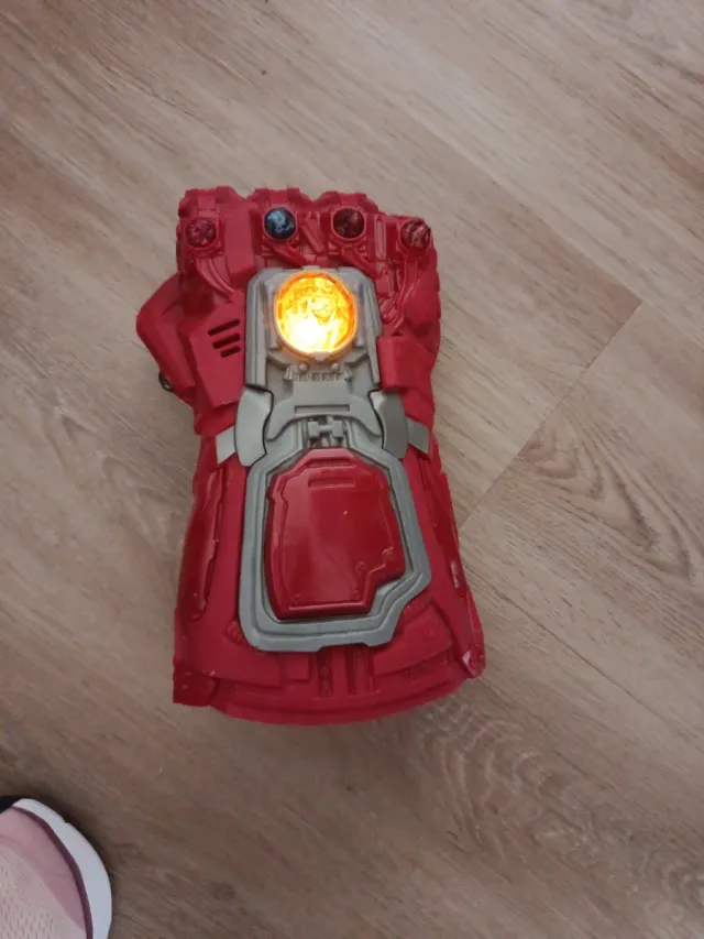 Guantelete Infinito Thanos Juguete