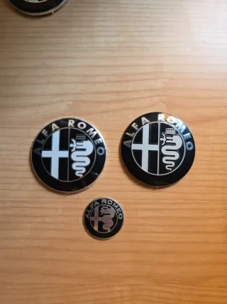 Emblemas Alfa Romeo