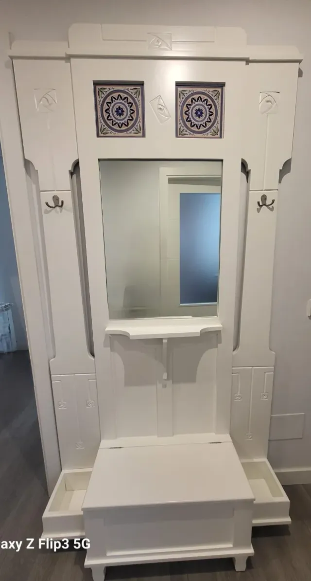 Mueble recibidor con baúl