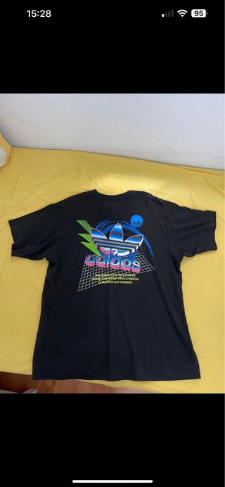Camiseta Adidas Negra con Logo