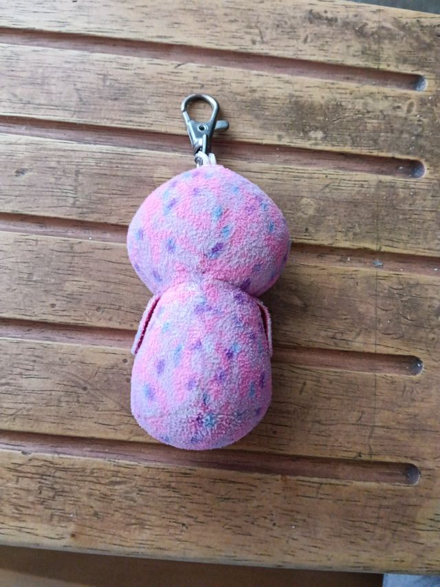 Muñeco Llavero Peluche Pingüino Rosa