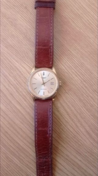 Reloj Orient Vintage Quartz Dorado Correa Marrón