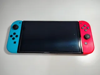 Nintendo Switch OLED blu/rosso 