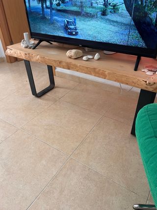 Mesa de salón madera maciza  y metal