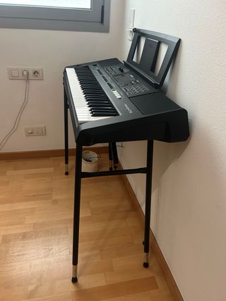 Yamaha PSR E473 Teclado Portátil