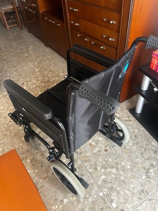 Silla de ruedas en perfecto estado