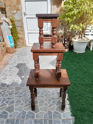 Juego de mesas nido de madera