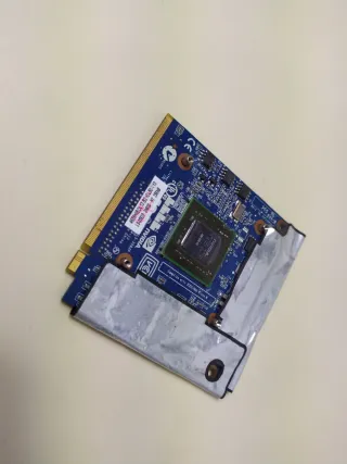 Tarjeta Gráfica NVIDIA 4659HIBOL 13 B2I 256MB