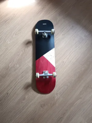Skateboard - monopatín