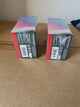 2x Pokémon Evoluzioni Prismatiche Bundle