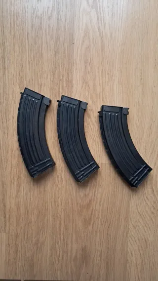 3 Cargadores AK