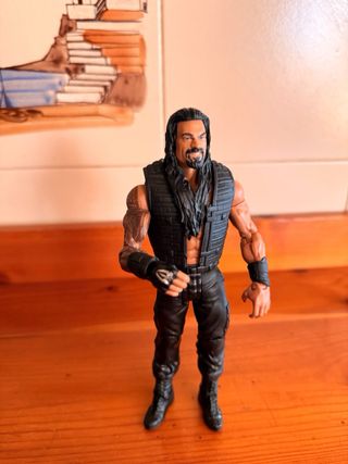 Action Figure WWE Roman Reigns The shield
