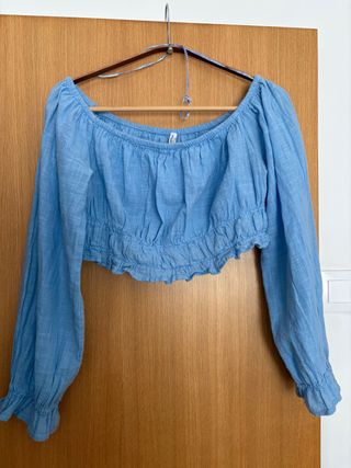 Camiseta azul corta manga larga