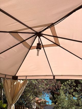 Gazebo per tende beige e marrone