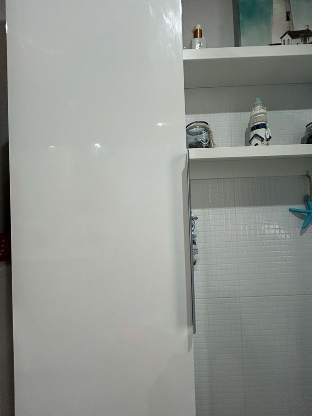 Mueble de baño blanco