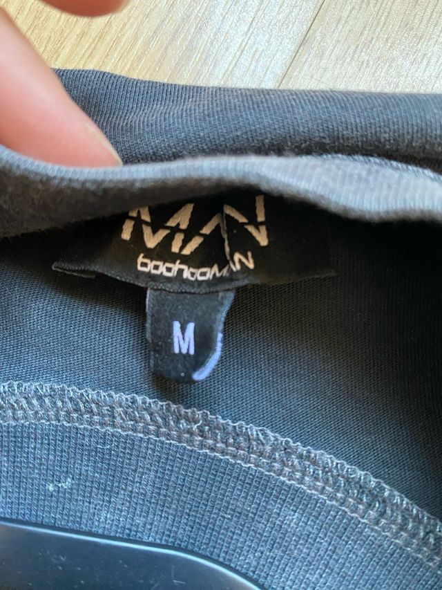 Camiseta Oversized negra con diseño