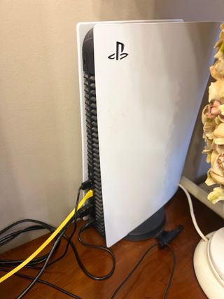 Consola PS5 825GB + 1 Mando
cable de alimentación 