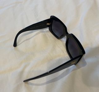 Gafas Chanel originales – Diseño rectangular negro