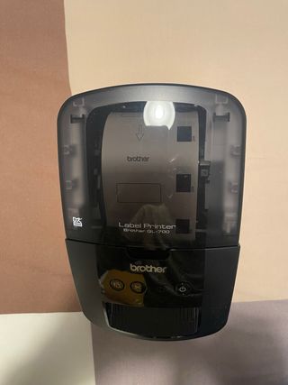 Impresora de etiquetas Brother QL-700