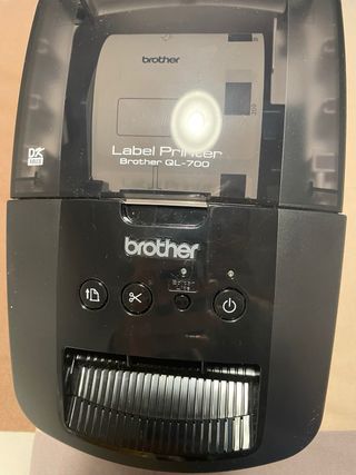 Impresora de etiquetas Brother QL-700